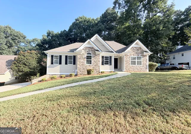 Photo 1 of Single family home for sale at 1412 White Oak Tr, Loganville, GA 30052 | MLS# 10844804 | Listing updated on 2026-10-08