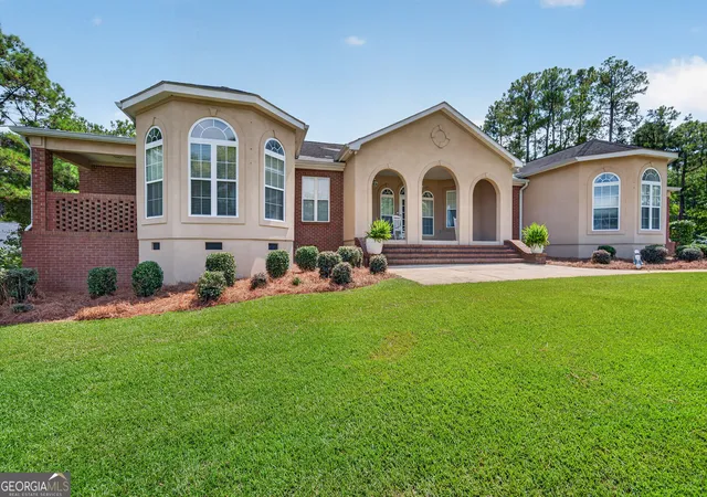 Photo 2 of Single family home for sale at 103 Waters Edge Dr Ne, Milledgeville, GA 31061 | MLS# 10841098 | Listing updated on 2026-09-20