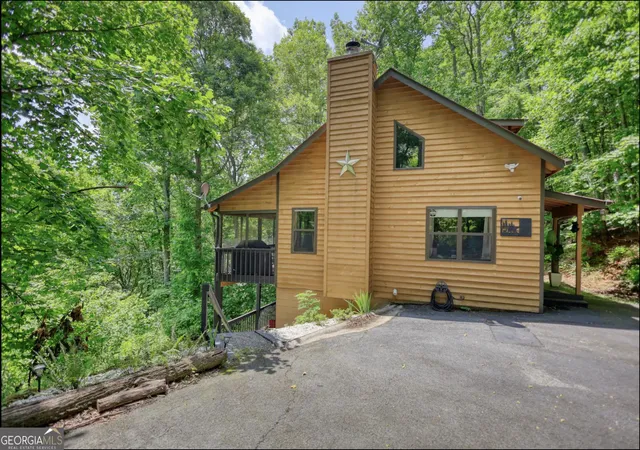 Photo 1 of Single family home for sale at 2531 Hunter Rd, Hiawassee, GA 30546 | MLS# 10837016 | Listing updated on 2026-09-01