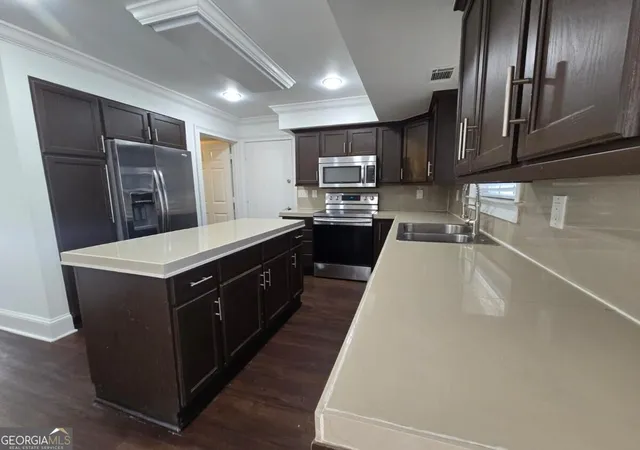 Photo 4 of Single family home for sale at 4931 Sugar Crk Dr, Sugar Hill, GA 30518 | MLS# 10837334 | Listing updated on 2026-09-15