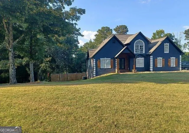 Photo 3 of Single family home for sale at 220 Butterfield Ln, Fayetteville, GA 30214 | MLS# 10840134 | Listing updated on 2026-09-18