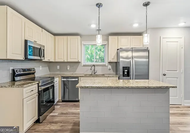 Photo 3 of Single family home for sale at 70 Caroline Ave, Stockbridge, GA 30281 | MLS# 10844294 | Listing updated on 2026-10-07