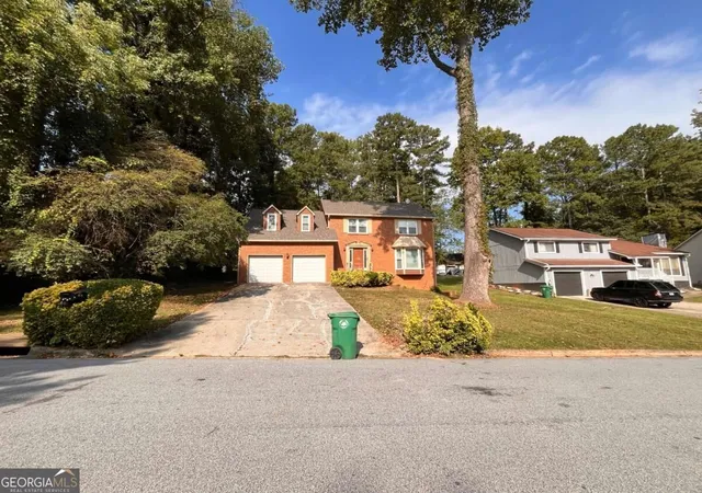 Photo 2 of Single family home for sale at 1547 Golf Link Dr, Stone Mountain, GA 30088 | MLS# 10844667 | Listing updated on 2026-09-12