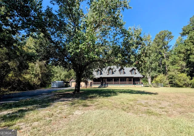 Photo 3 of Single family home for sale at 817 Lakeview Rd, Statesboro, GA 30461 | MLS# 10849515 | Listing updated on 2026-10-03