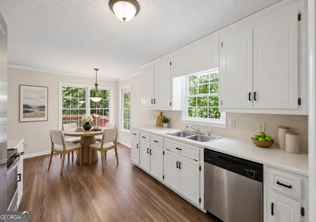 Photo 3 of Single family home for sale at 320 Bouldercrest Way, Woodstock, GA 30188 | MLS# 10847171 | Listing updated on 2026-10-07