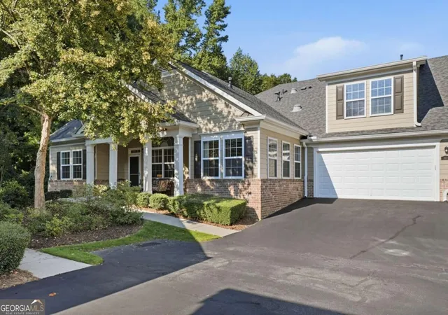 Condo for sale at 2617 Grapevine Cir #601, Cumming, GA 30041 | MLS# 10840880