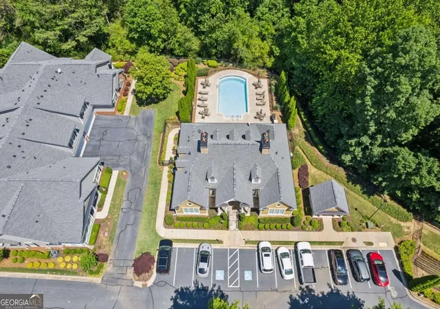 Listing Photo 2 - Condo for sale in building located at 2617 Grapevine Cir, Cumming, GA 30041 - Unit #601