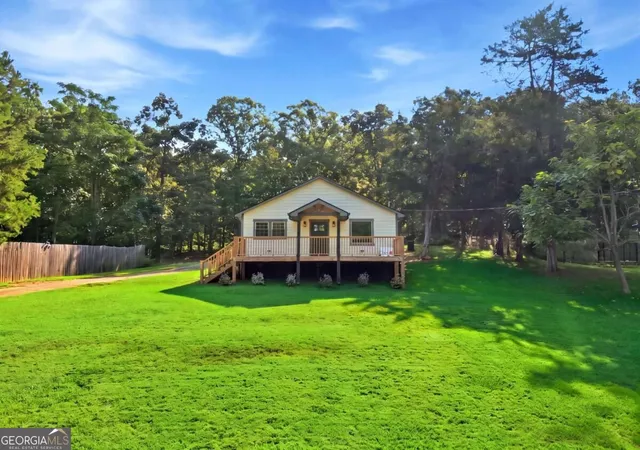 Photo 2 of Single family home for sale at 200 Eleanor Dr, Covington, GA 30016 | MLS# 10846805 | Listing updated on 2026-09-16