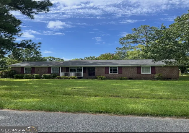 Photo 1 of Sale Pending at 1004 East 6th Ave, Cordele, GA 31015 | MLS# 10843644 | Listing updated on 2026-10-05