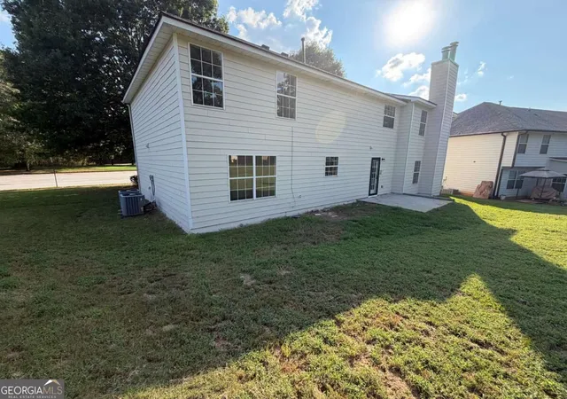 Photo 4 of Single family home for sale at 7425 Bodnant Dr, Fairburn, GA 30213 | MLS# 10851616 | Listing updated on 2026-10-07
