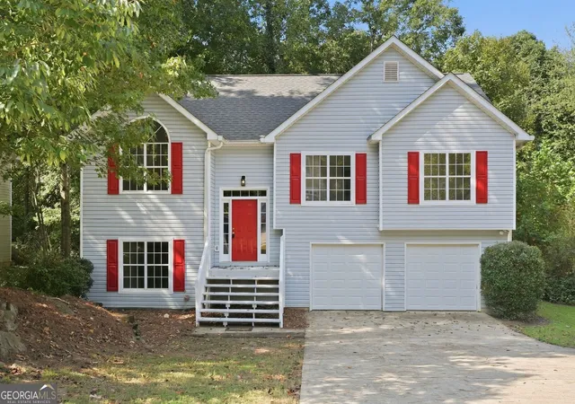Photo 1 of Sale Pending at 11179 Chelsea Ln, Hampton, GA 30228 | MLS# 10848435 | Listing updated on 2026-10-12