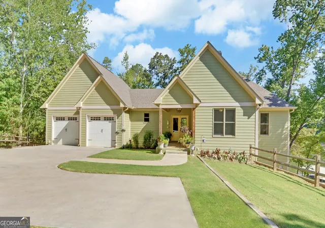 Photo 1 of Mansion for sale at 675 Old Ml Rd, Hartwell, GA 30643 | MLS# 10847535 | Listing updated on 2026-09-30