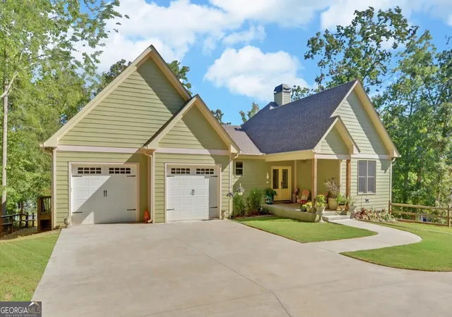 Photo 2 of Mansion for sale at 675 Old Ml Rd, Hartwell, GA 30643 | MLS# 10847535 | Listing updated on 2026-09-30