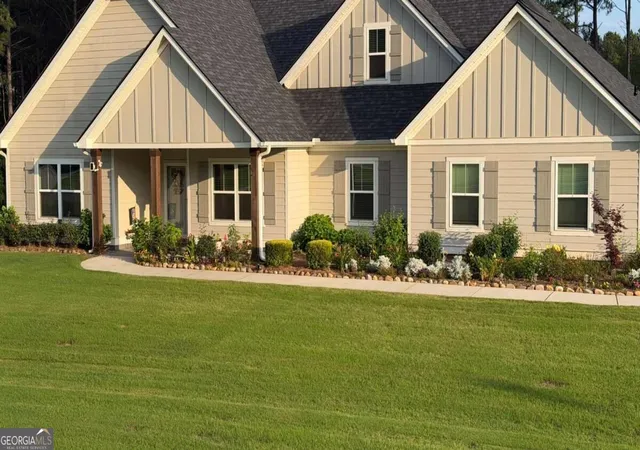 Photo 2 of Single family home for sale at 12 Springdale Ct, Senoia, GA 30276 | MLS# 10839801 | Listing updated on 2026-09-17