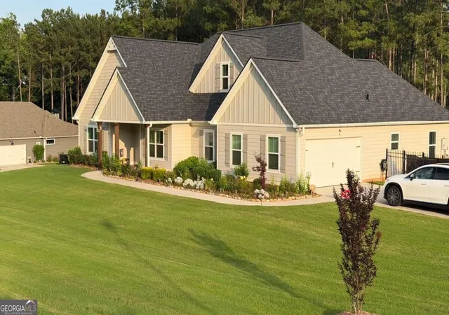 Photo 3 of Single family home for sale at 12 Springdale Ct, Senoia, GA 30276 | MLS# 10839801 | Listing updated on 2026-09-17