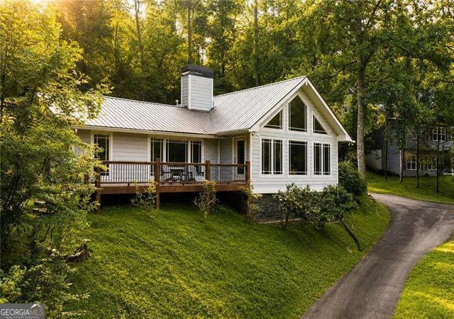 Photo 3 of Single family home for sale at 221 Reece Crk Rd W, Blairsville, GA 30512 | MLS# 10776321 | Listing updated on 2026-09-11