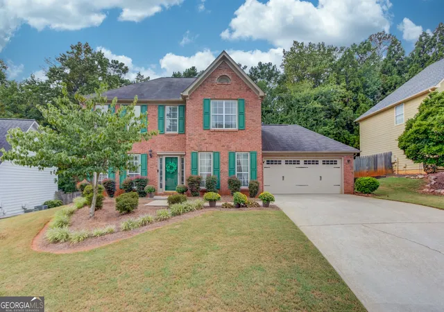 Photo 1 of Single family home for sale at 2552 Crofton Ct, Suwanee, GA 30024 | MLS# 10841513 | Listing updated on 2026-09-10
