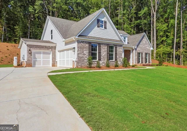 Photo 3 of Single family home for sale at 2013 Seclusion Trl, Monroe, GA 30656 | MLS# 10853012 | Listing updated on 2026-10-09