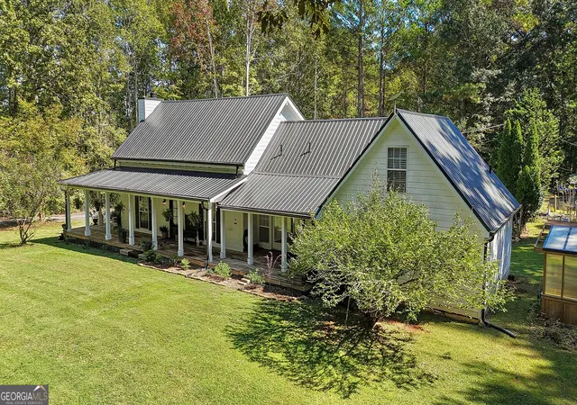 Photo 2 of Single family home for sale at 1735 Highway 85, Senoia, GA 30276 | MLS# 10872313 | Listing updated on 2026-10-29