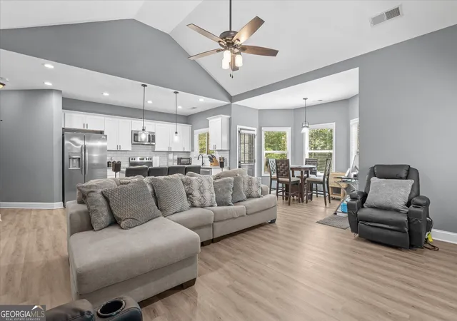 Photo 4 of Single family home for sale at 3104 Lakeview Pkwy, Villa Rica, GA 30180 | MLS# 10846690 | Listing updated on 2026-10-17