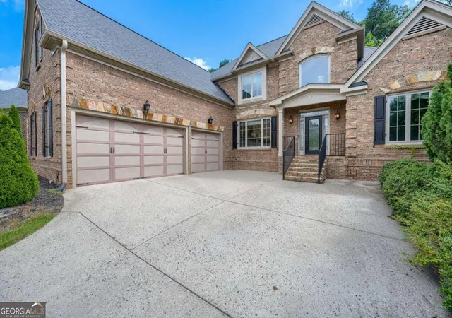Photo 4 of Single family home for sale at 2195 Enclave Mill Dr, Dacula, GA 30019 | MLS# 10792322 | Listing updated on 2026-10-16