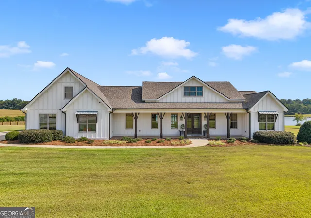 Photo 2 of Single family home for sale at 4191 Highway 11, Mansfield, GA 30055 | MLS# 10851497 | Listing updated on 2026-10-08