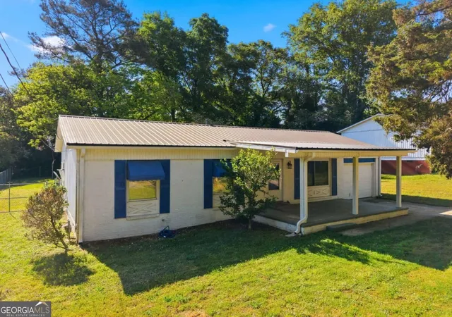 Photo 3 of Single family home for sale at 360 Martin Cir, Athens, GA 30601 | MLS# 10841105 | Listing updated on 2026-09-23