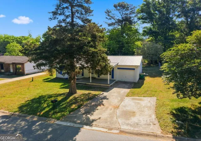 Photo 4 of Single family home for sale at 360 Martin Cir, Athens, GA 30601 | MLS# 10841105 | Listing updated on 2026-09-23