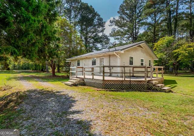 Photo 3 of Single family home for sale at 381 Mccarter Rd, Lafayette, GA 30728 | MLS# 10851580 | Listing updated on 2026-10-07