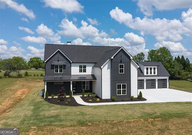 Photo 3 of Single family home for sale at 1250 Hays Ml Rd, Carrollton, GA 30117 | MLS# 10838784 | Listing updated on 2026-09-04