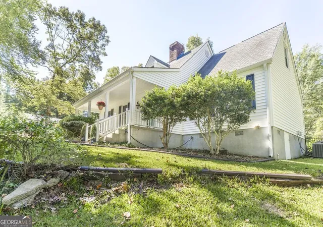Photo 4 of Single family home for sale at 233 Hamrick Rd, Macon, GA 31220 | MLS# 10880767 | Listing updated on 2026-10-29