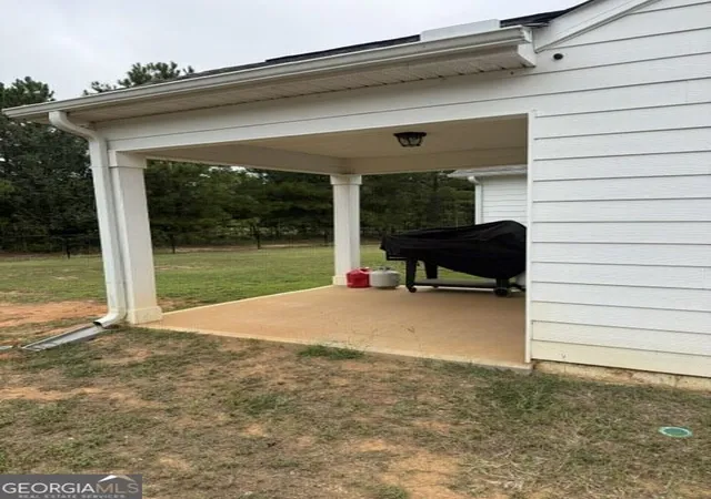 Photo 3 of Single family home for sale at 158 Meadowbrooke Dr, Milner, GA 30257 | MLS# 10850802 | Listing updated on 2026-10-06