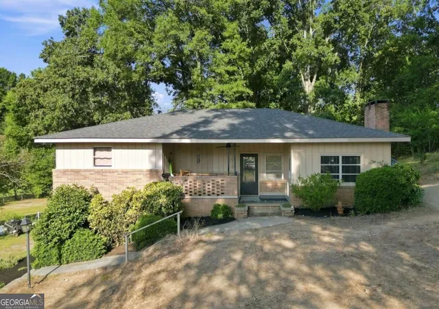 Photo 2 of Single family home for sale at 16 Martin Rd Sw, Cartersville, GA 30120 | MLS# 10842463 | Listing updated on 2026-10-08
