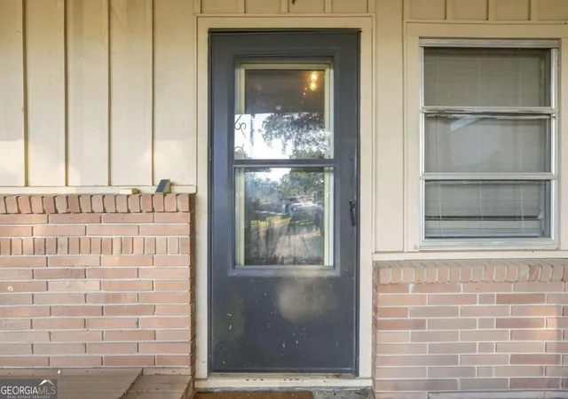 Photo 3 of Single family home for sale at 16 Martin Rd Sw, Cartersville, GA 30120 | MLS# 10842463 | Listing updated on 2026-10-08