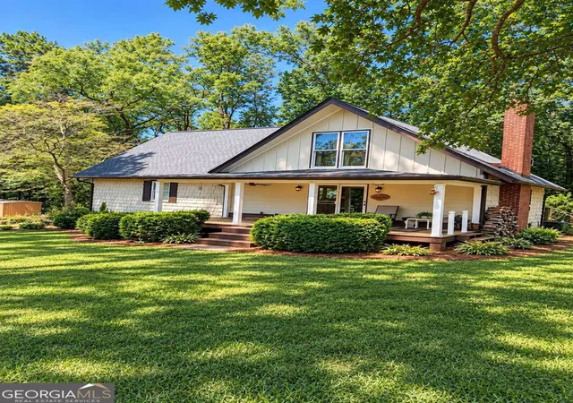 Photo 2 of Single family home for sale at 325 Racetrack Rd, Danielsville, GA 30633 | MLS# 10847267 | Listing updated on 2026-09-30