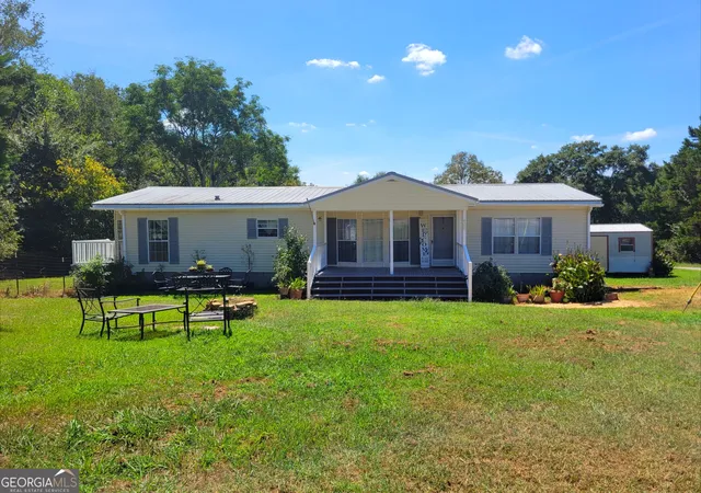 Photo 3 of Sale Pending at 420 Sanford Dr, Nicholson, GA 30565 | MLS# 10840223 | Listing updated on 2026-09-18