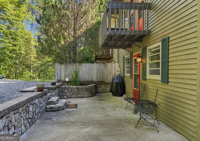 Photo 4 of Townhouse for sale at 96 Clubhouse Ct, Ellijay, GA 30536 | MLS# 10851311 | Listing updated on 2026-10-07