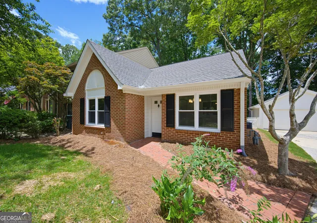 Photo 2 of Townhouse for sale at 1299 Whitlock Ridge Dr SW, Marietta, GA 30064 | MLS# 10838908 | Listing updated on 2026-09-17