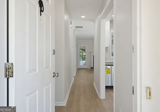 Photo 4 of Townhouse for sale at 1299 Whitlock Ridge Dr SW, Marietta, GA 30064 | MLS# 10838908 | Listing updated on 2026-09-17