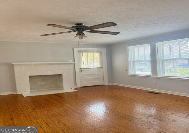 Photo 3 of Single family home for sale at 2402 N Broad St, Commerce, GA 30529 | MLS# 10850815 | Listing updated on 2026-10-06