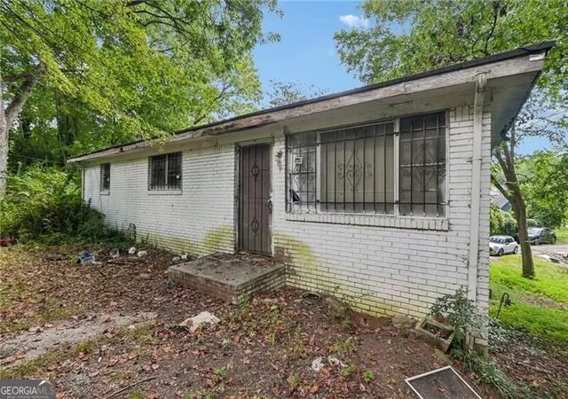 Photo 2 of Single family home for sale at 370 Westchester Blvd Nw, Atlanta, GA 30314 | MLS# 10844218 | Listing updated on 2026-09-11