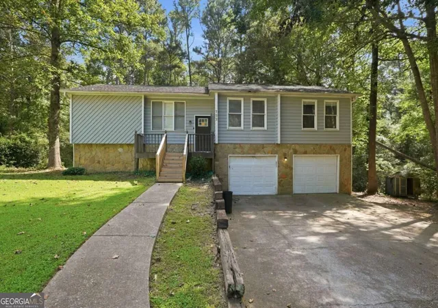 Photo 1 of Single family home for sale at 732 Harness Ct, Lithonia, GA 30058 | MLS# 10852744 | Listing updated on 2026-09-24