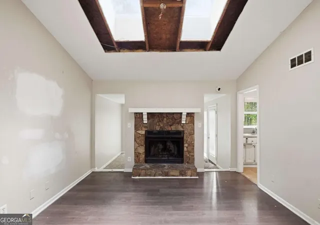 Photo 3 of Single family home for sale at 732 Harness Ct, Lithonia, GA 30058 | MLS# 10852744 | Listing updated on 2026-09-24