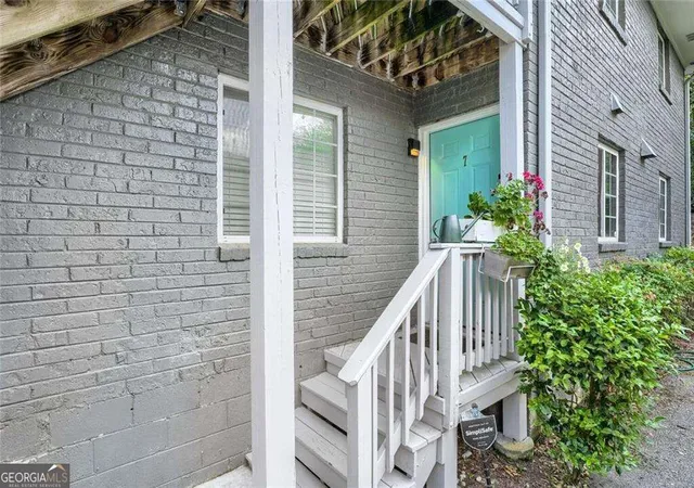 Photo 2 of Condo for sale at 210 Sampson St #7, Atlanta, GA 30312 | MLS# 10839025 | Listing updated on 2026-09-14