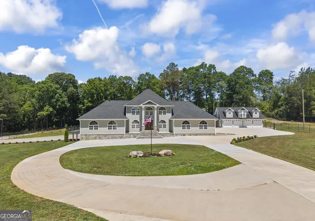 Single family home for sale at 22 Anderson Thomas Rd, Martin, GA 30557 | MLS# 10755579