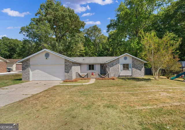Photo 1 of Single family home for sale at 6130 Brittany Ct, Columbus, GA 31901 | MLS# 10849609 | Listing updated on 2026-10-08