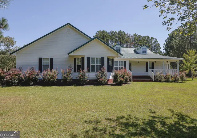 Photo 2 of Sale Pending at 123 Whippoorwill Landing, Cochran, GA 31014 | MLS# 10842053 | Listing updated on 2026-09-18