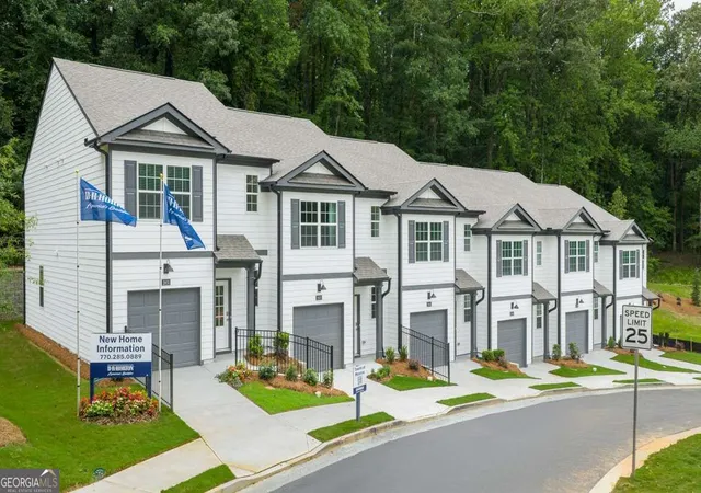Photo 3 of Townhouse for sale at 2841 Georgia Aster Way NW, Atlanta, GA 30318 | MLS# 10837590 | Listing updated on 2026-09-15