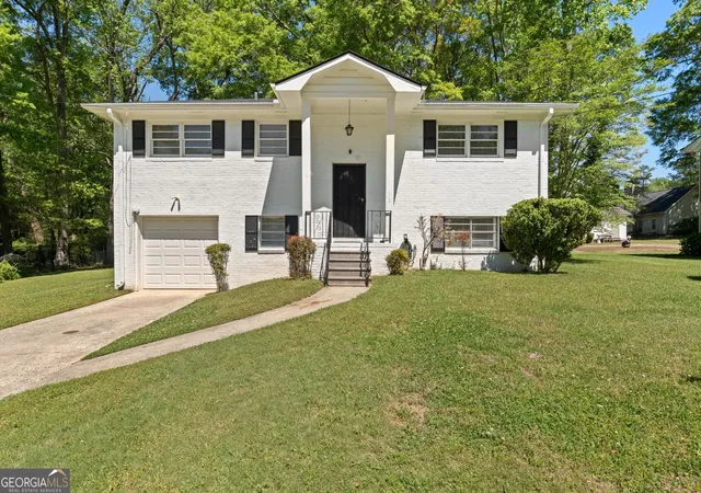 Photo 1 of Single family home for sale at 206 Evenview Cir, Jonesboro, GA 30236 | MLS# 10848215 | Listing updated on 2026-10-18