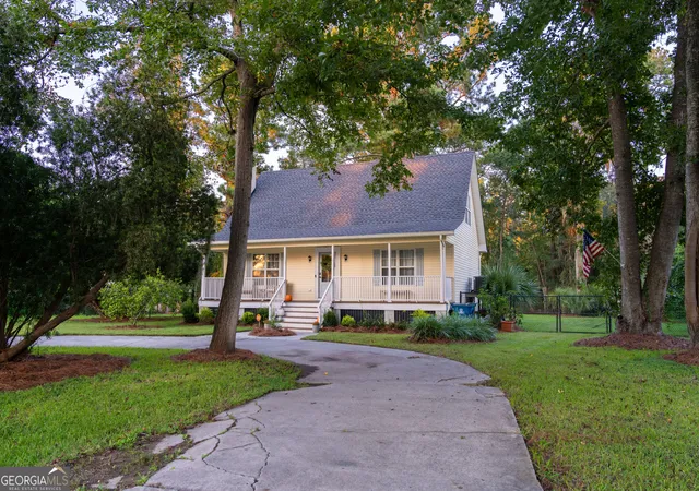 Photo 2 of Sale Pending at 202 River Ridge Rd, Brunswick, GA 31523 | MLS# 10847450 | Listing updated on 2026-09-22